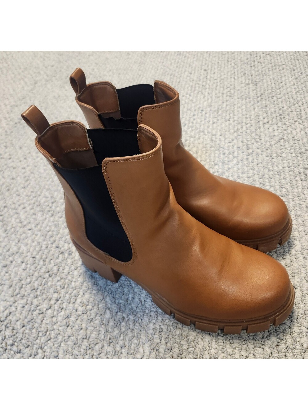 Madden Girl Tessa Brown Chelsea Boot Size 9.5M - Picture 7 of 11